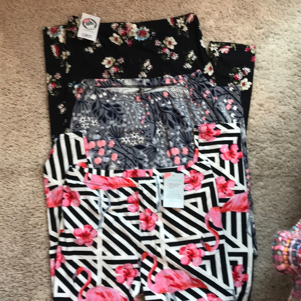 NEW curvy leggings
